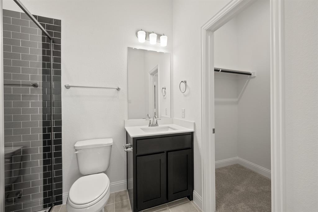 974 Reeves Drive DeSoto, TX 75115 - Photo 19 of 30 974 Reeves- Bathroom-1