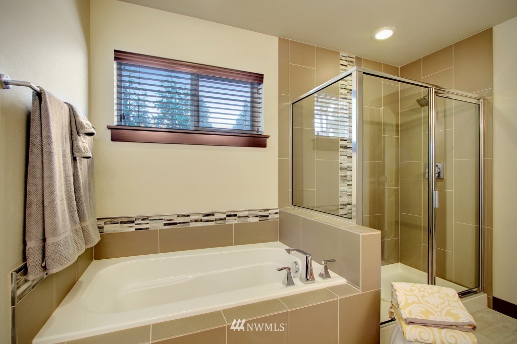 19505 Meridian Drive Southeast, Unit 1 Bothell, WA 98012 - Photo 17 of 25 Gallery Image 17