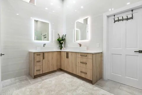 a view of a garden with a sitting area