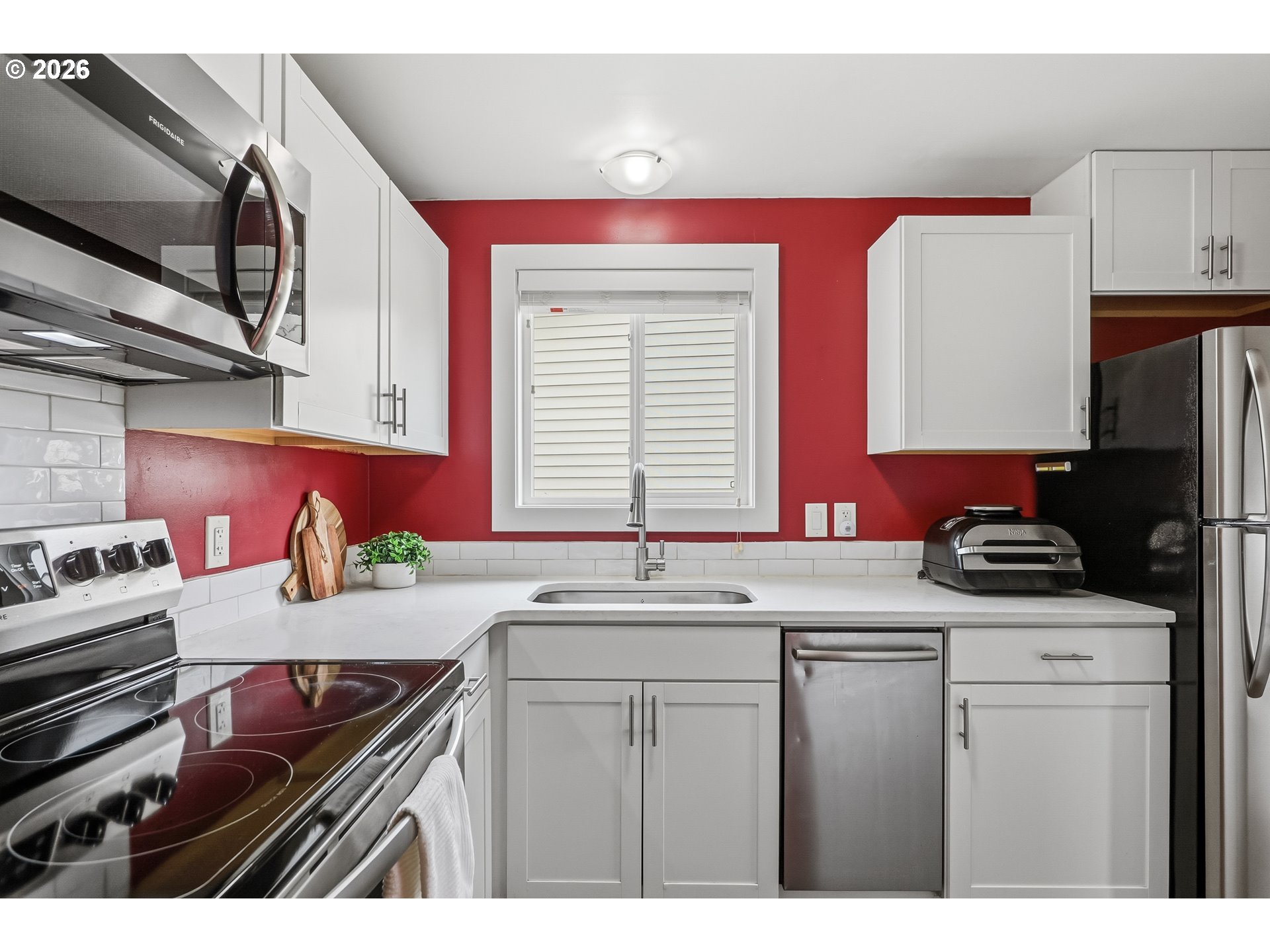 1273 Quinn Road Woodburn, OR 97071 - Photo 13 of 25 Kitchen