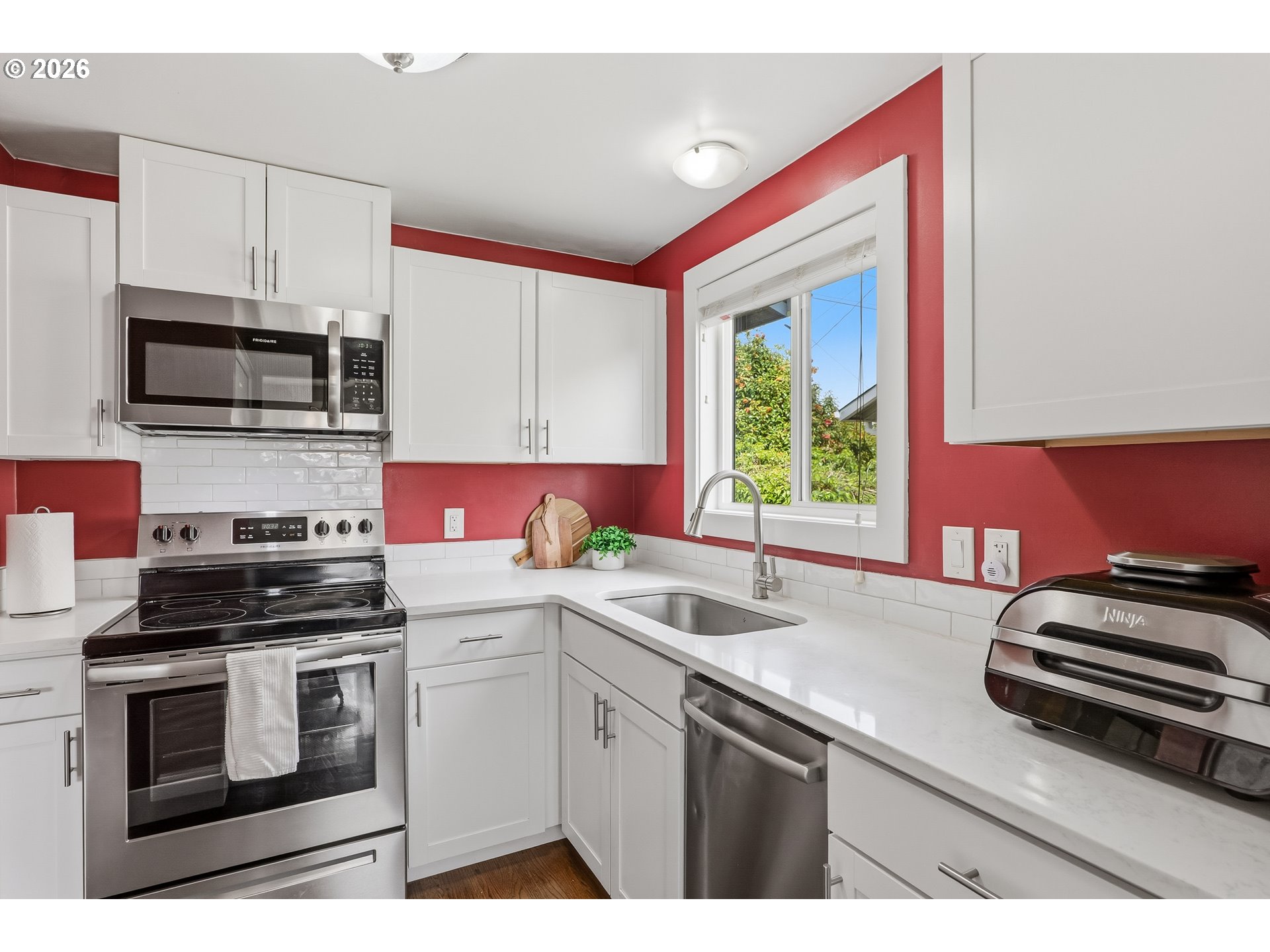 1273 Quinn Road Woodburn, OR 97071 - Photo 14 of 25 Kitchen