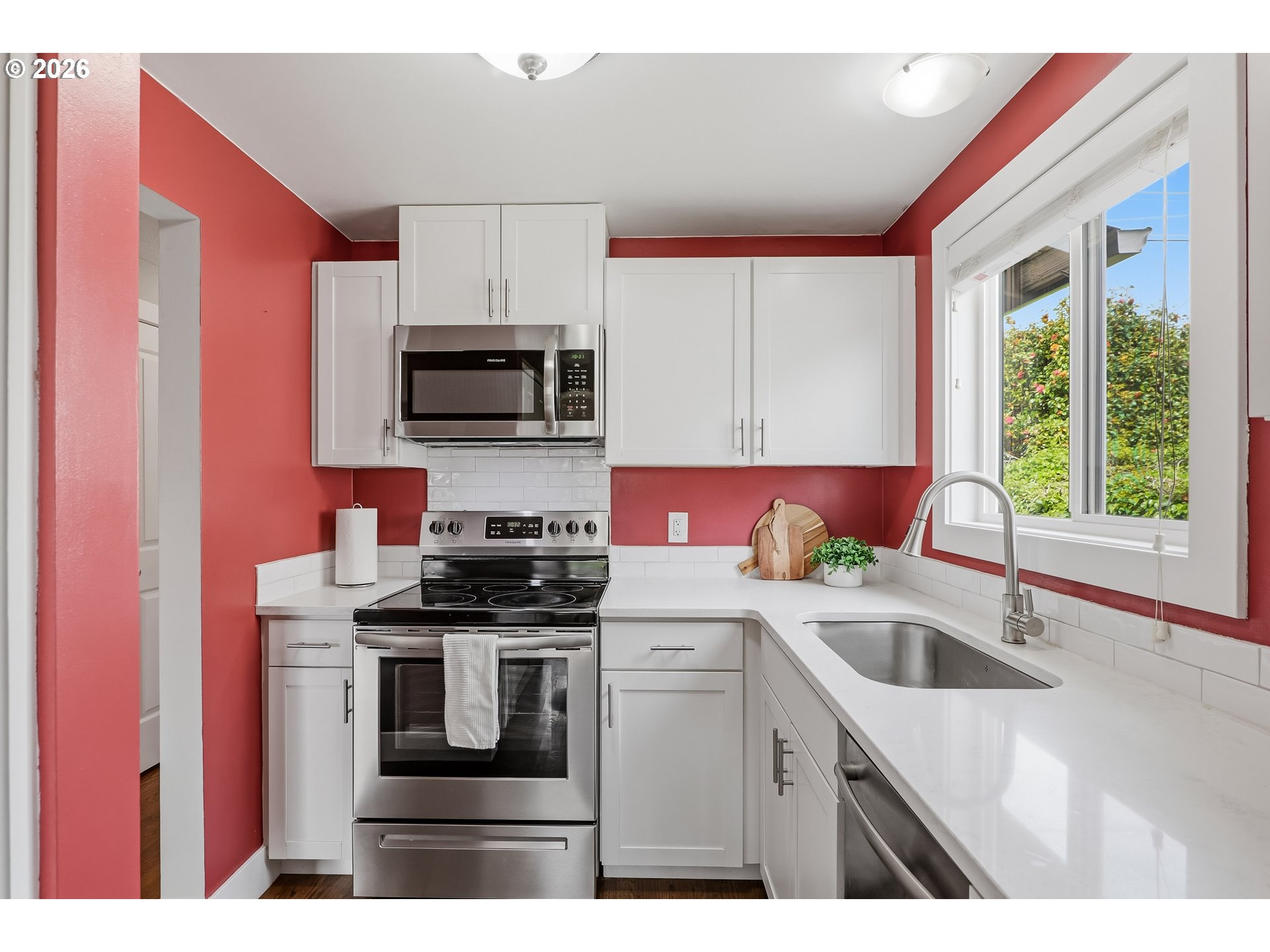 1273 Quinn Road Woodburn, OR 97071 - Photo 15 of 25 Kitchen
