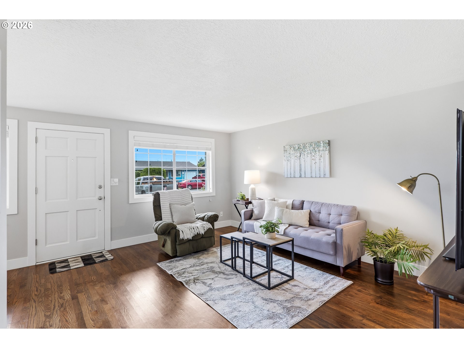 1273 Quinn Road Woodburn, OR 97071 - Photo 6 of 25 Living Room