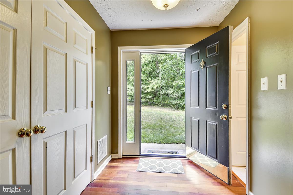 8700 Riverscape Court Odenton, MD 21113 - Photo 2 of 30