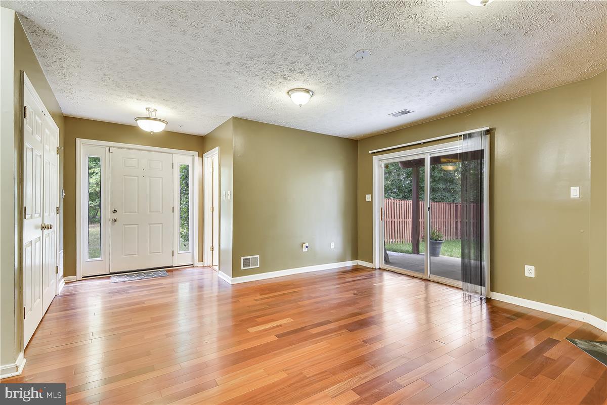 8700 Riverscape Court Odenton, MD 21113 - Photo 4 of 30