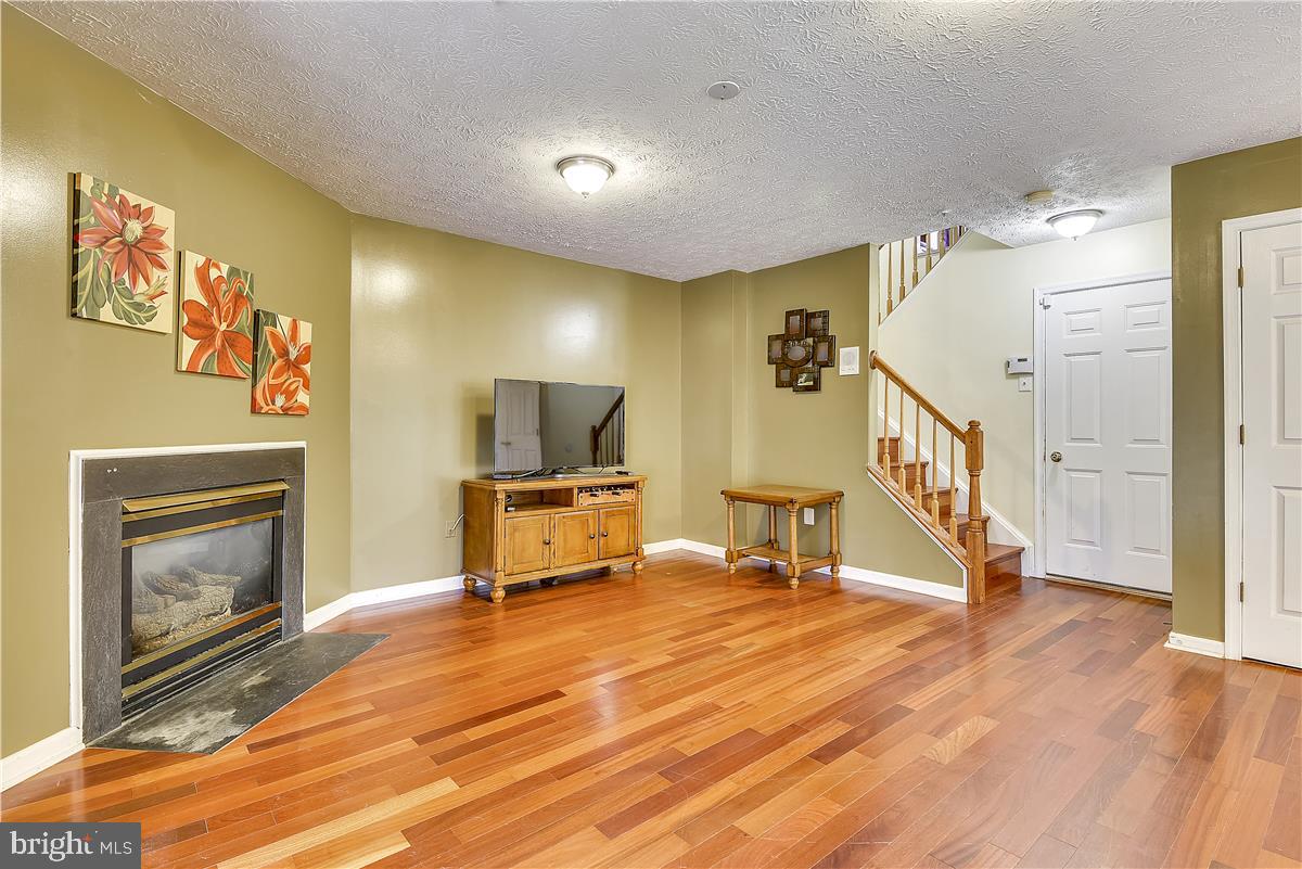 8700 Riverscape Court Odenton, MD 21113 - Photo 5 of 30