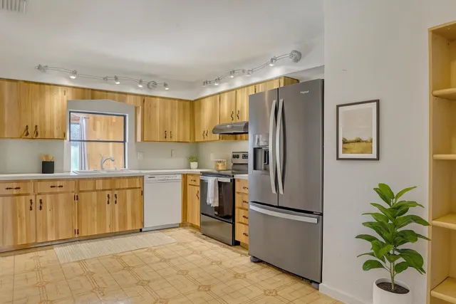 $465,000 | 2640 Starwood Circle, West Palm Beach, FL 33406