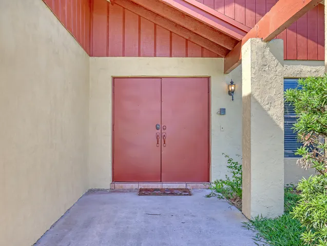 $465,000 | 2640 Starwood Circle, West Palm Beach, FL 33406