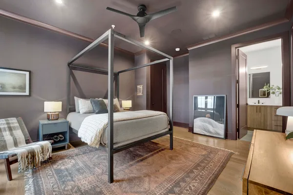 $875,000 | 5015 North Clark Street, Unit 304, Chicago, IL 60640