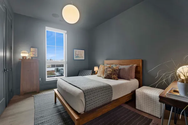 $875,000 | 5015 North Clark Street, Unit 304, Chicago, IL 60640