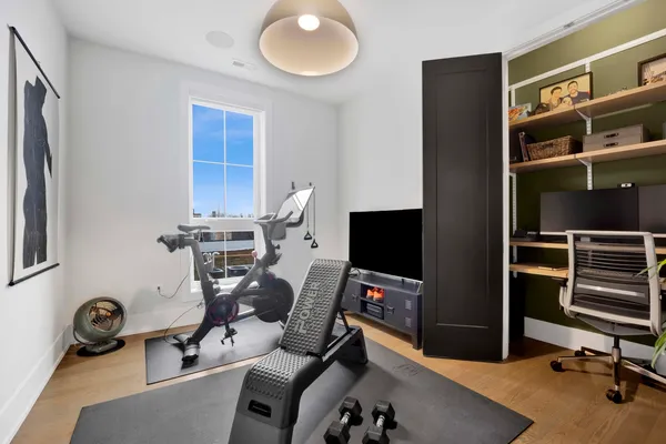$875,000 | 5015 North Clark Street, Unit 304, Chicago, IL 60640