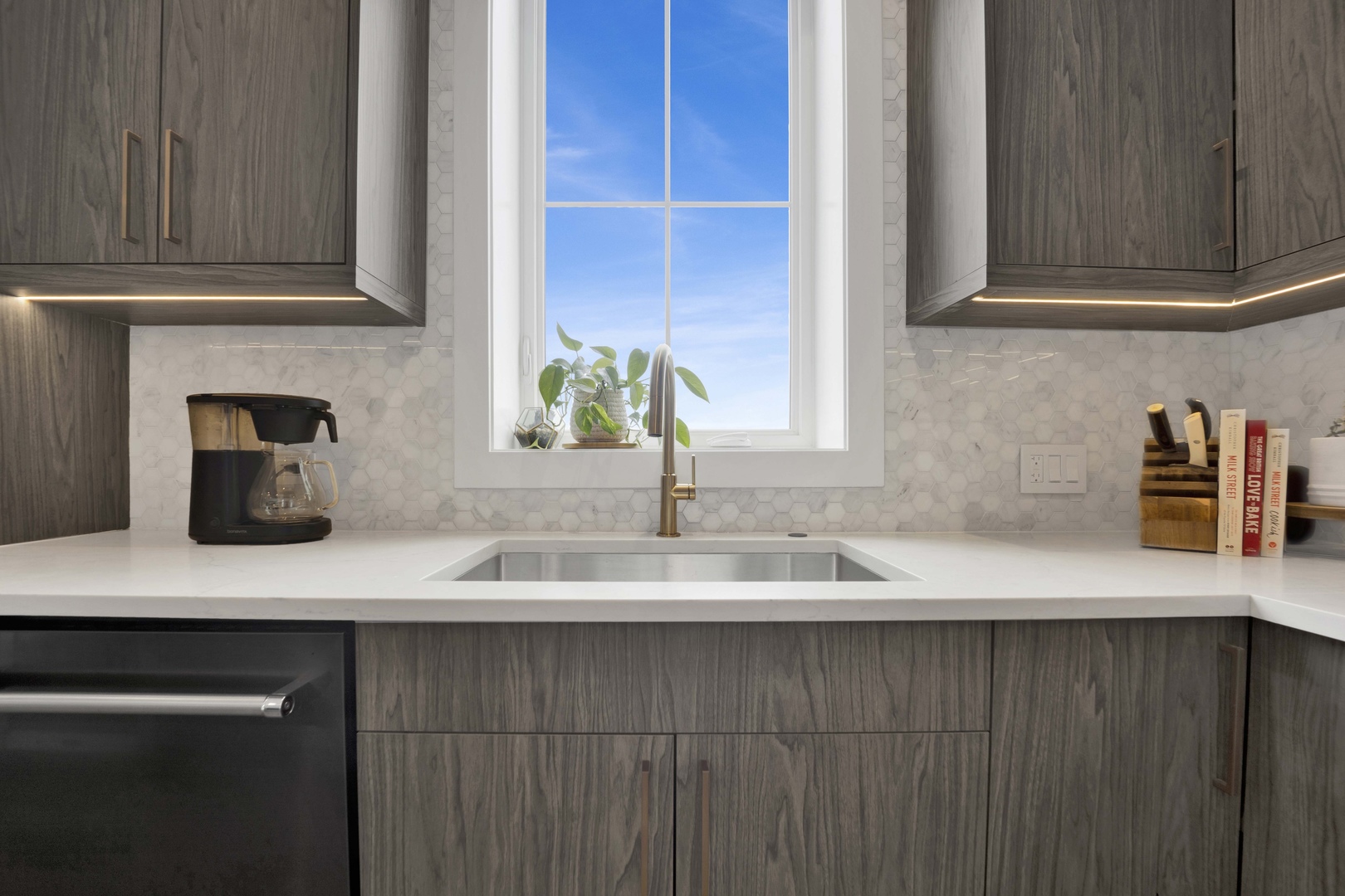 5015 North Clark Street, Unit 304 Chicago, IL 60640 - Photo 8 of 26