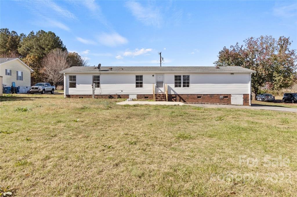7237 Long Island Road Catawba, NC 28609 - Photo 29 of 36 a house view with a outdoor space