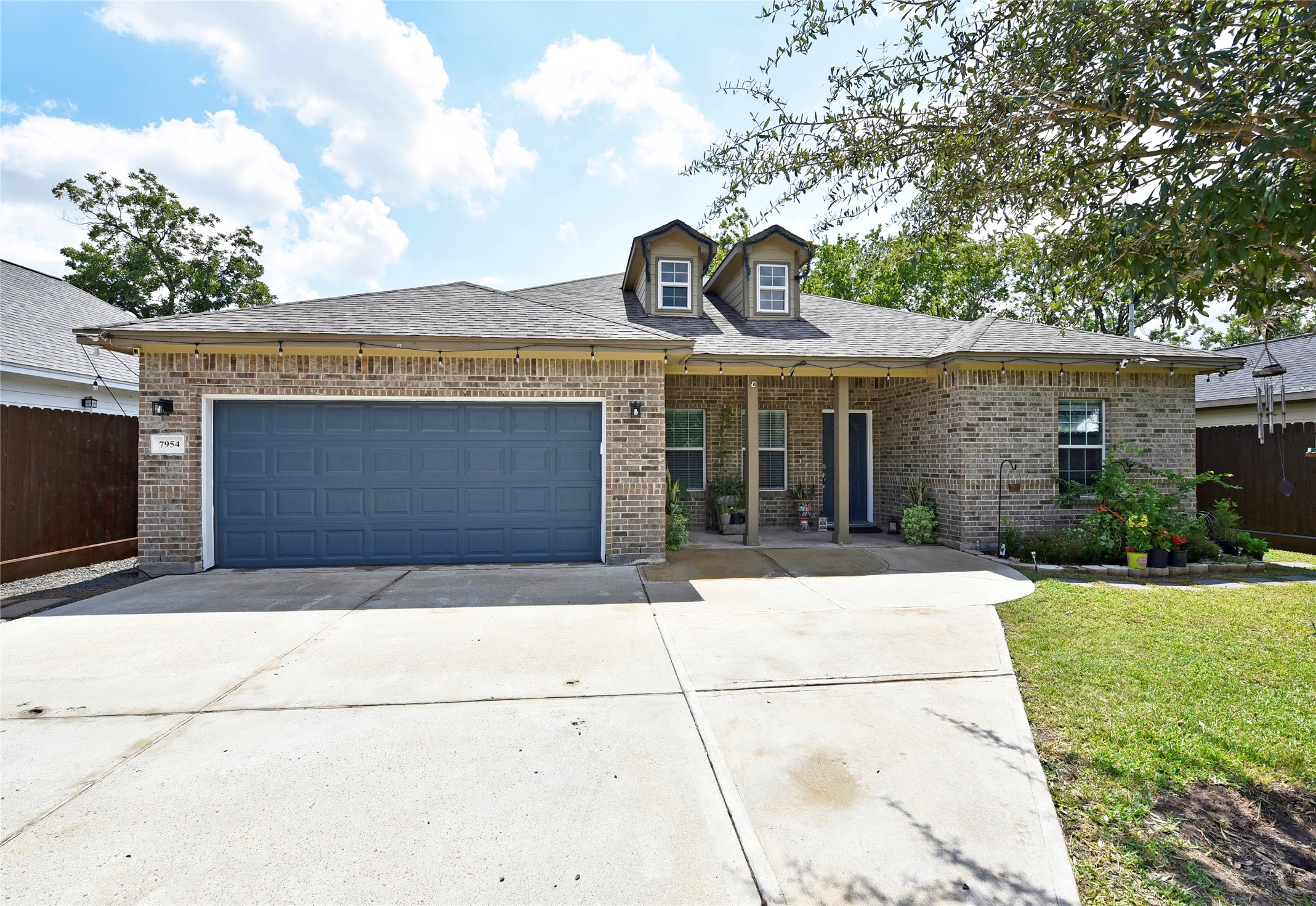 7954 Sparta Street Houston, TX 77028 - Photo 2 of 36