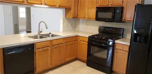 $1,800 | 808 David Curry Drive, Round Rock, TX 78664