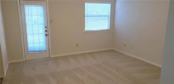 $1,800 | 808 David Curry Drive, Round Rock, TX 78664