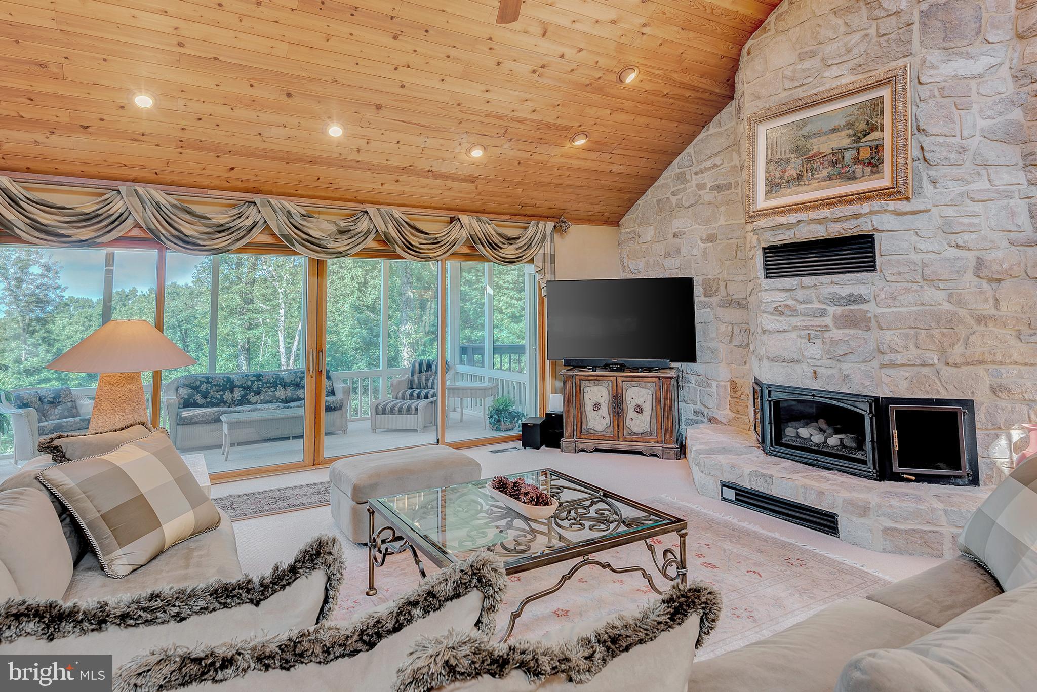 939 Cola Road Middletown, PA 17057 - Photo 8 of 65 Gallery Image 8