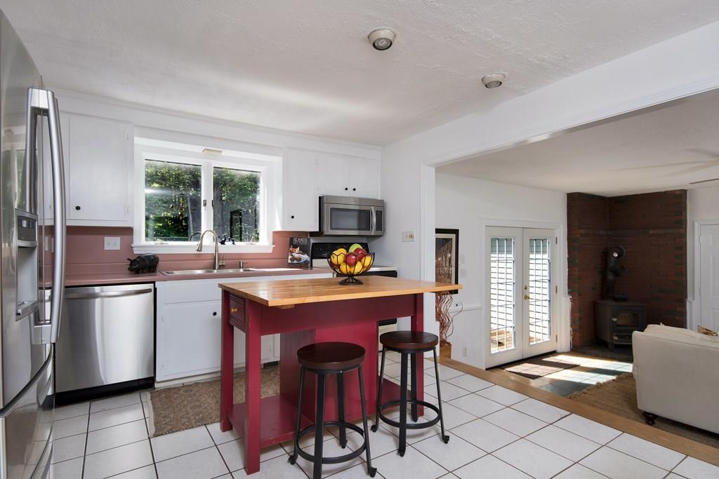 58 Lewis Road Kittery, ME 03904 - Photo 8 of 29 Photo