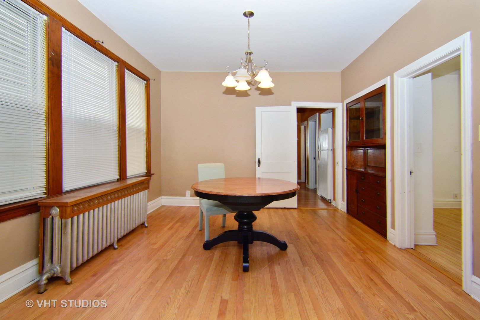 6332 South Kolin Avenue Chicago, IL 60629 - Photo 3 of 10