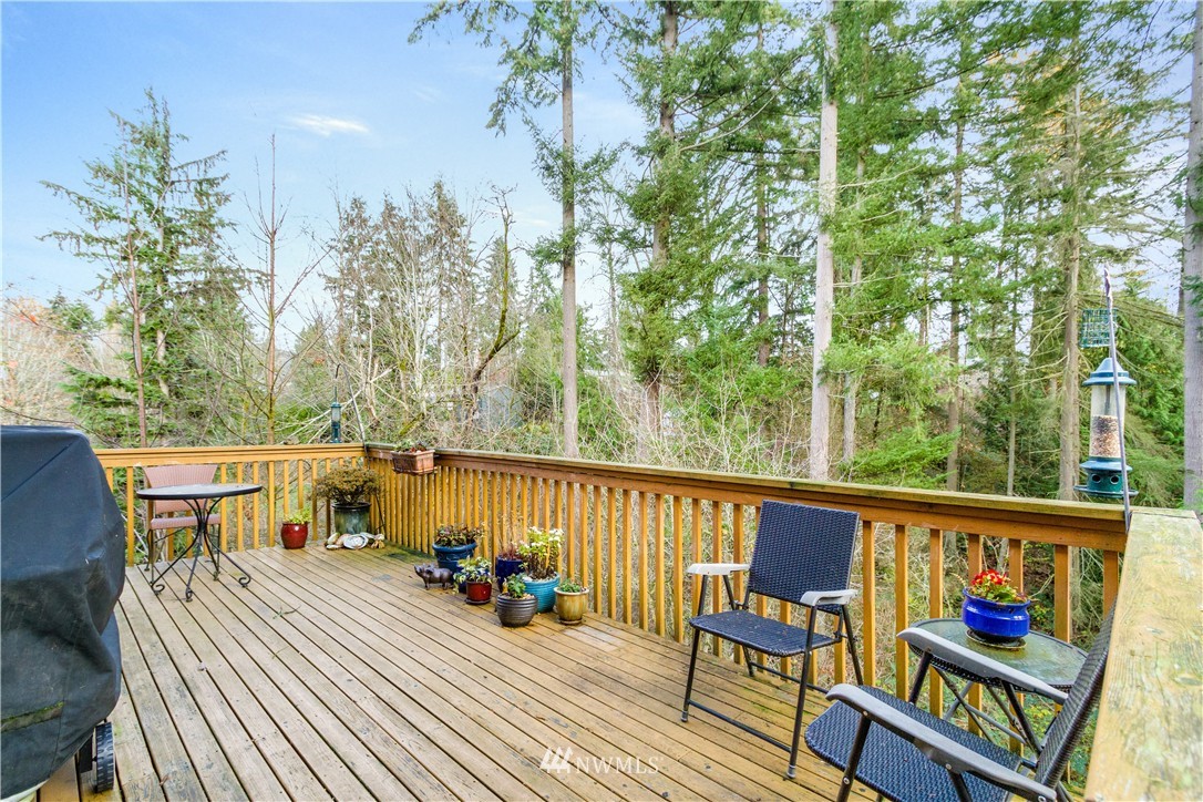 5312 Northeast 11th Court Renton, WA 98059 - Photo 17 of 19 Gallery Image 17