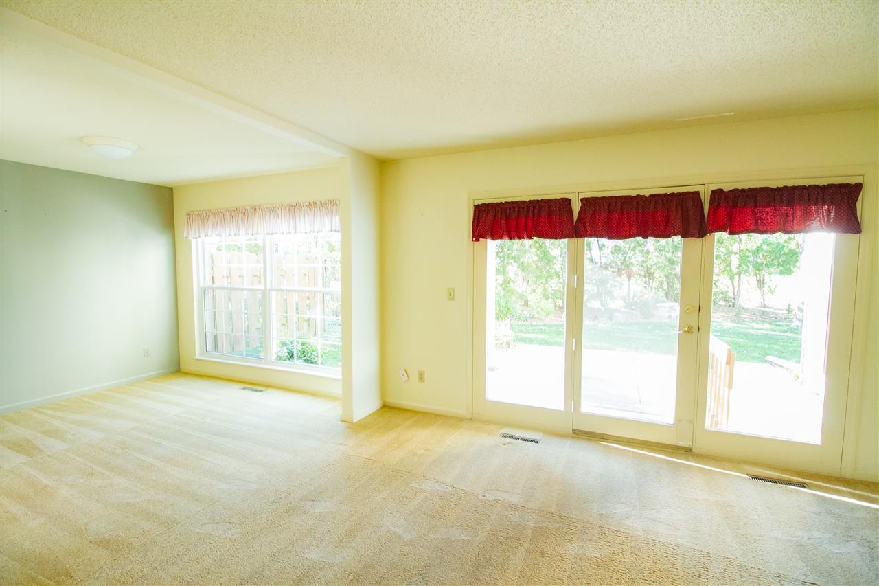 3920 Glass Road Northeast, Unit B Cedar Rapids, IA 52402 - Photo 3 of 19 Gallery Image 3