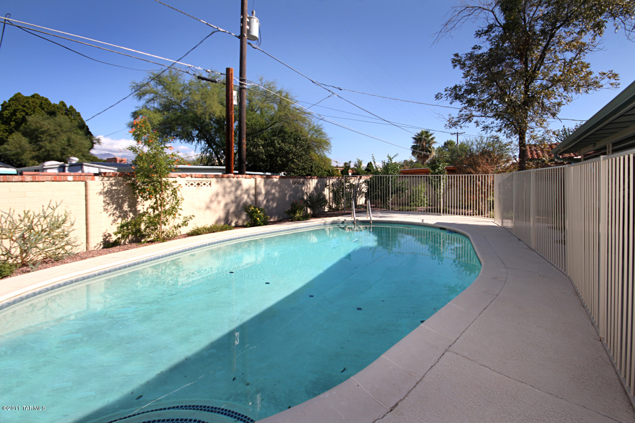 5221 East Alhambra Place Tucson, AZ 85711 - Photo 7 of 20