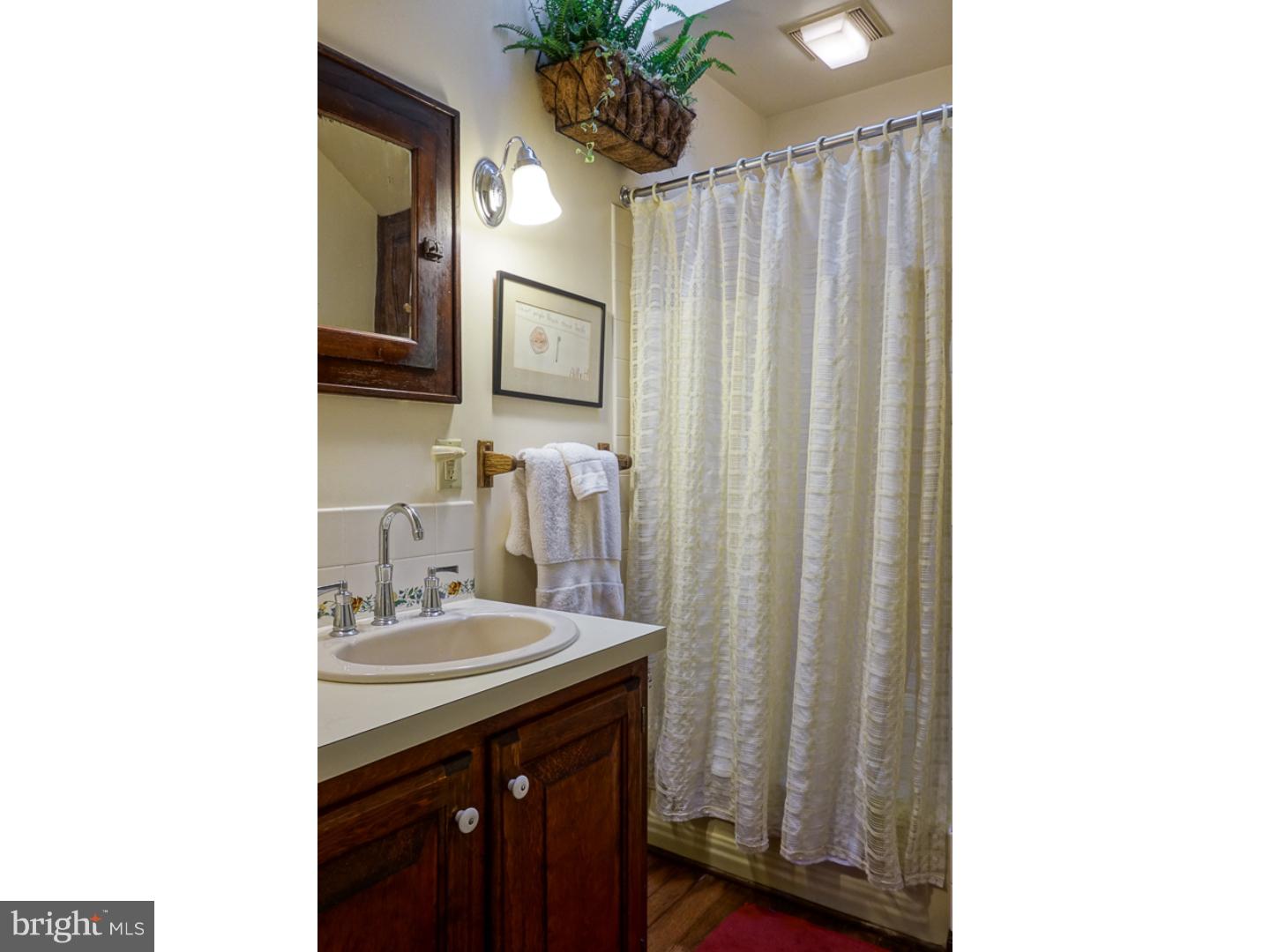 327 Calvert Road Merion Station, PA 19066 - Photo 17 of 24 Gallery Image 17