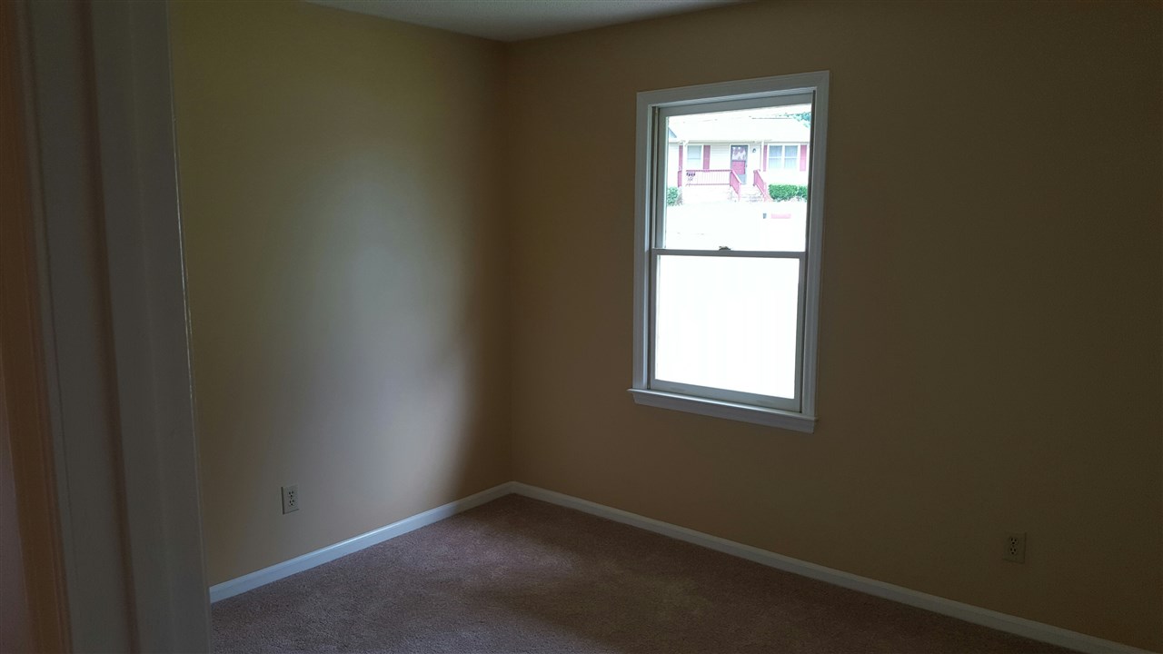 105 Etna Court Inman, SC 29349 - Photo 5 of 12 Gallery Image 5