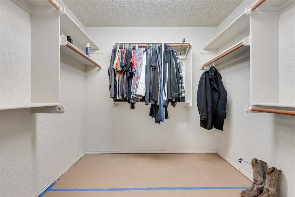 617 Madeline Court Azle, TX 76020 - Photo 14 of 20 View of walk in closet