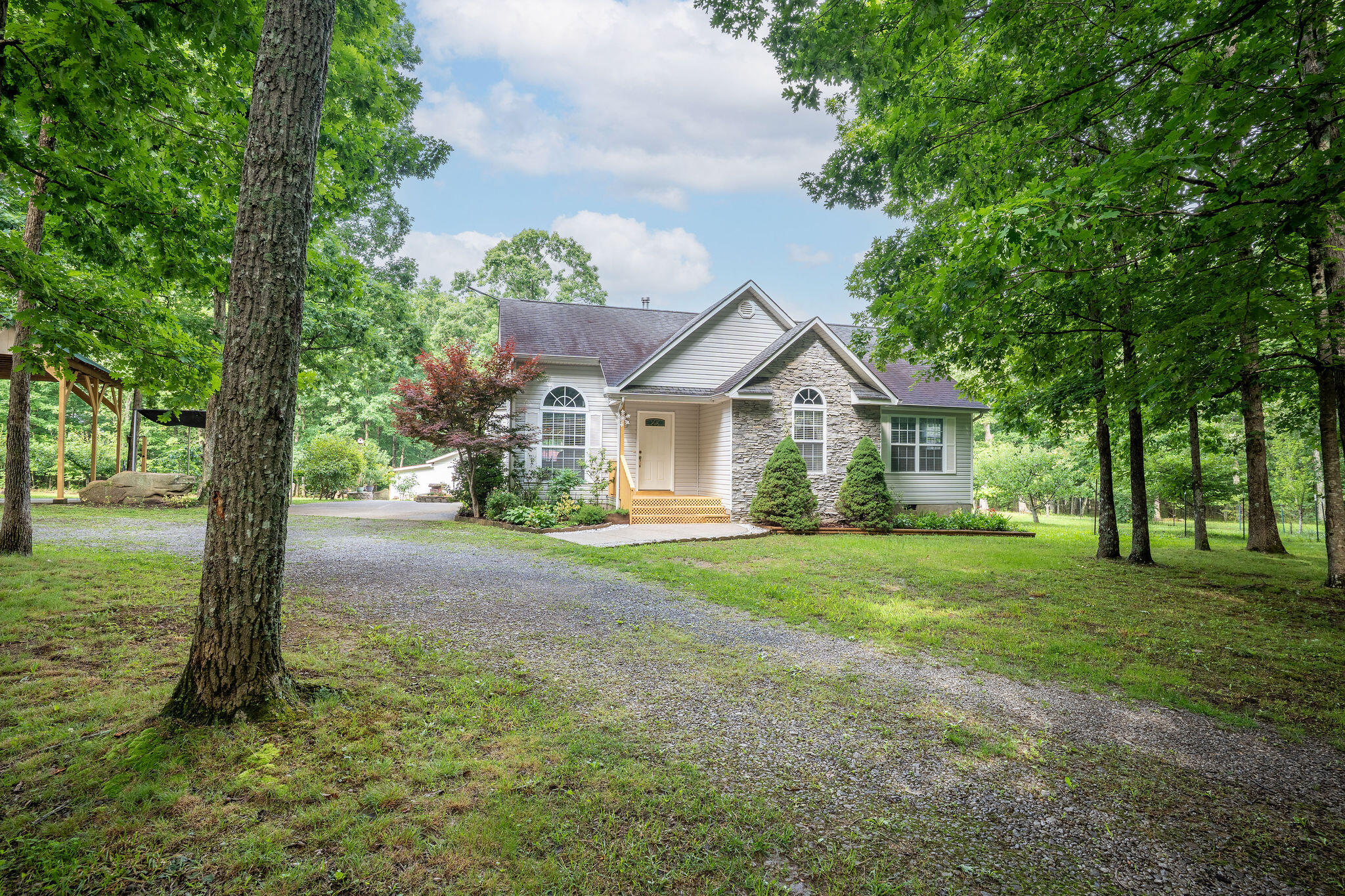 758 Old State Road Menlo, GA 30731 - Photo 3 of 69 A7304482-HDR-Edit