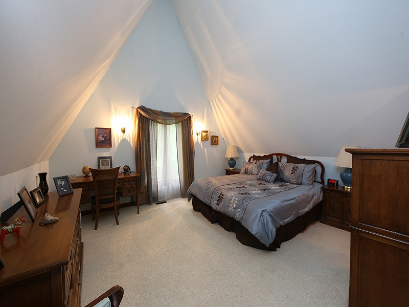 8600 Valley Brook Drive Raleigh, NC 27613 - Photo 11 of 25 Huge master bedroom with smooth ceilings, two closets and plenty of room for additional furniture. Master Bedroom
