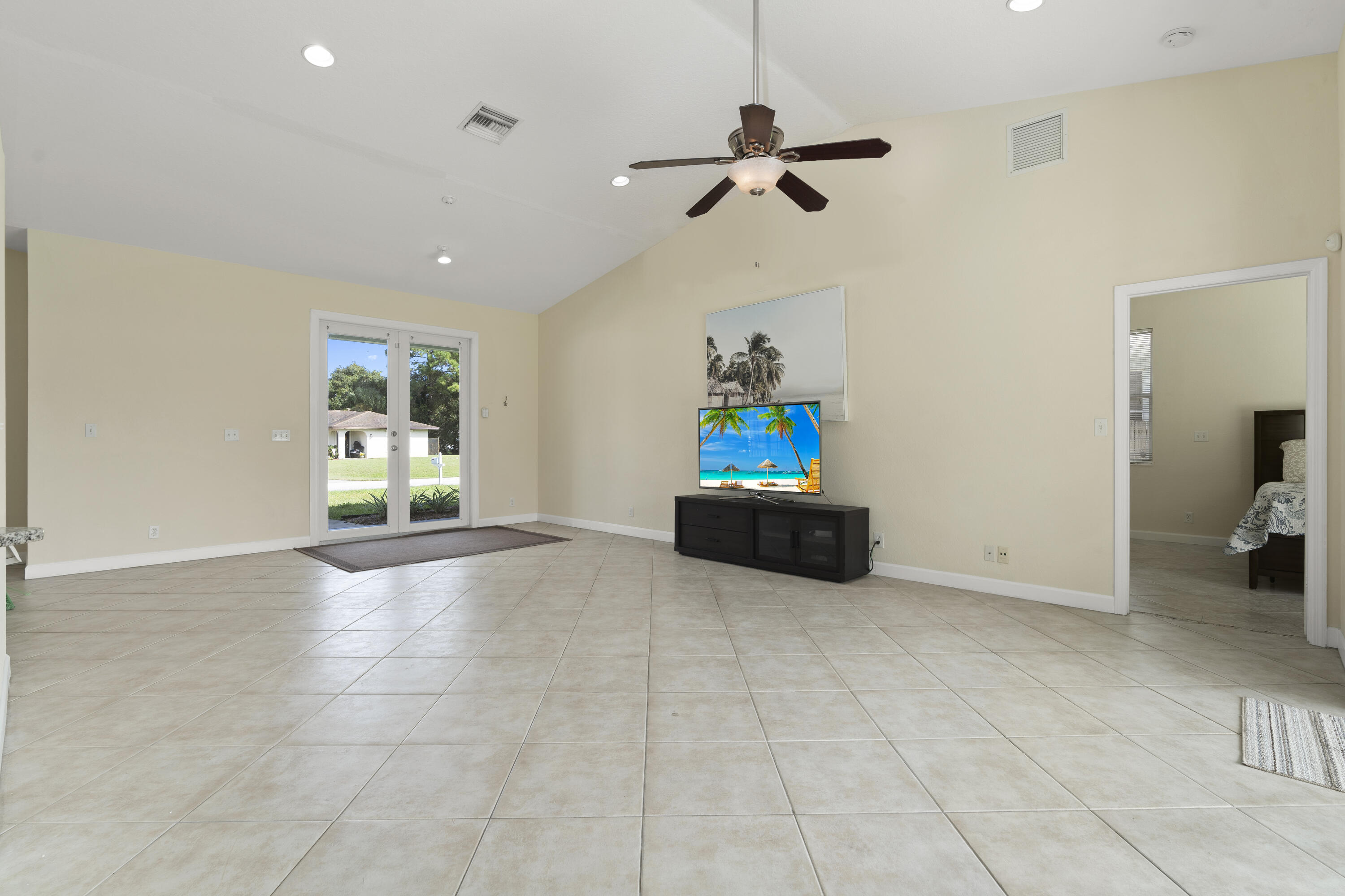 7007 Hibiscus Road Fort Pierce, FL 34951 - Photo 20 of 48 _DSC1323
