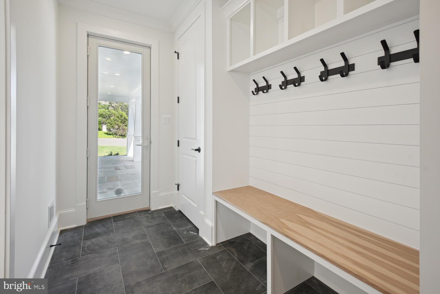 8600 Pelham Road Bethesda, MD 20817 - Photo 15 of 26 Mudroom