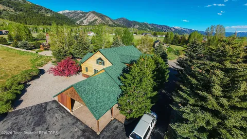 $995,000 | 507 West Elkhorn Drive, Star Valley Ranch, WY 83127