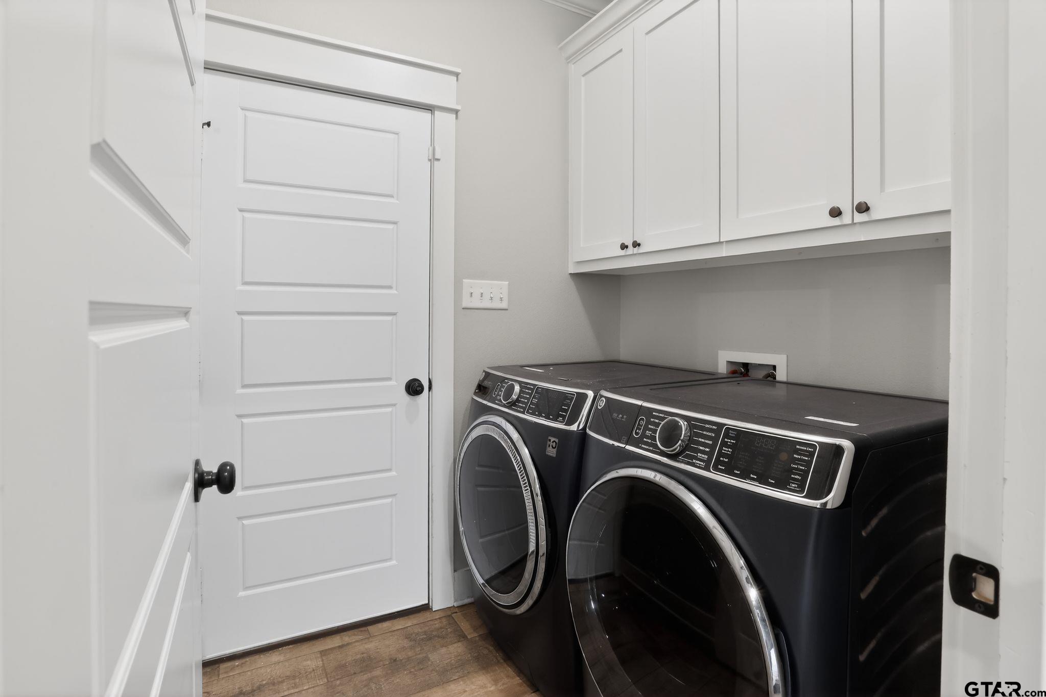 7600 County Road 210 Tyler, TX 75702 - Photo 28 of 30 a utility room with dryer and washer