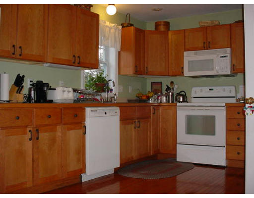 48 Barre Road Hubbardston, MA 01452 - Photo 5 of 9 Gallery Image 5