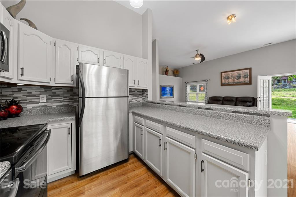47 Fair Oaks Road, Unit A Arden, NC 28704 - Photo 11 of 23 Gallery Image 11