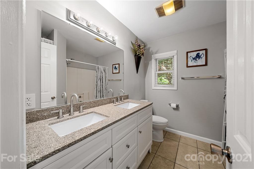 47 Fair Oaks Road, Unit A Arden, NC 28704 - Photo 12 of 23 Gallery Image 12