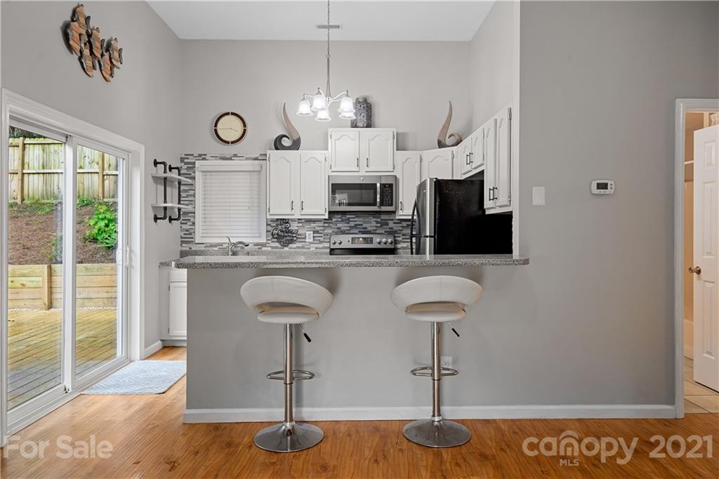 47 Fair Oaks Road, Unit A Arden, NC 28704 - Photo 10 of 23 Gallery Image 10