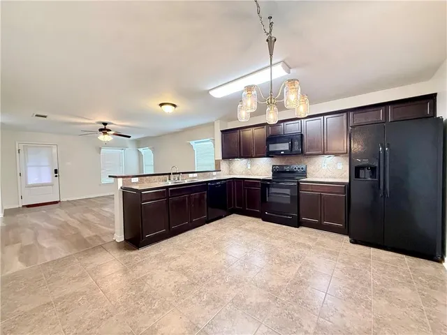 $1,850 | 18049 Bass Lake Trail, Ponchatoula, LA 70454