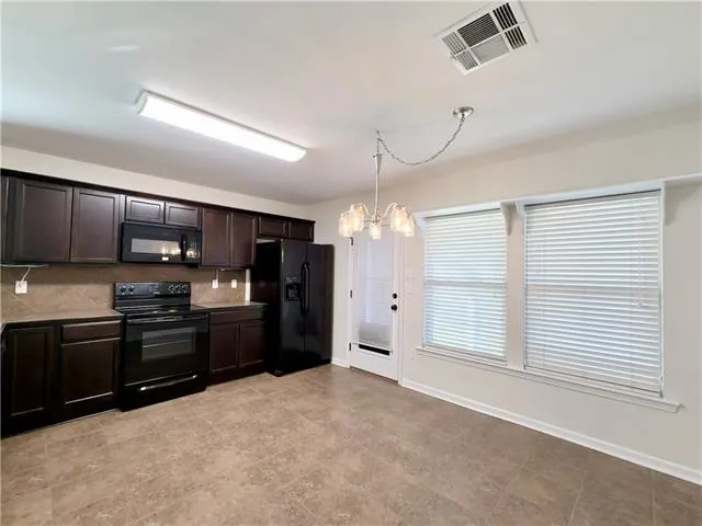 $1,700 | 18049 Bass Lake Trail, Ponchatoula, LA 70454