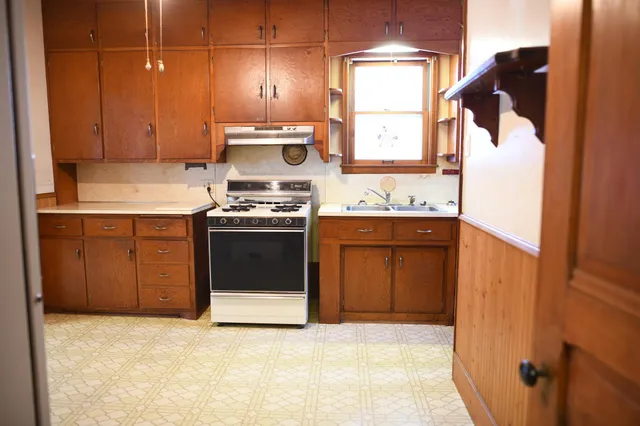 $113,377 | 418 8th Street, Red Wing, MN 55066