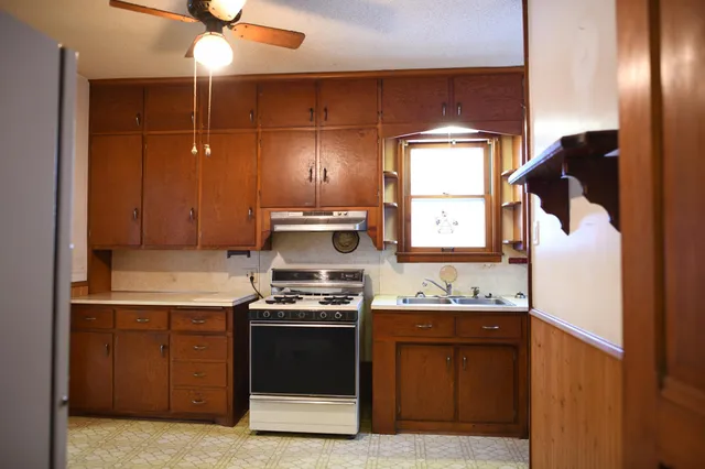 $113,377 | 418 8th Street, Red Wing, MN 55066