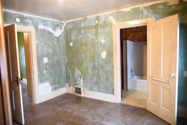 $113,377 | 418 8th Street, Red Wing, MN 55066