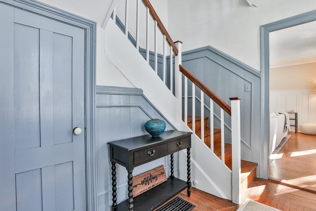 33 Wilder Road Bolton, MA 01740 - Photo 5 of 31
