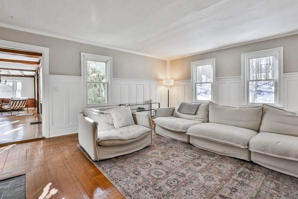 33 Wilder Road Bolton, MA 01740 - Photo 8 of 31