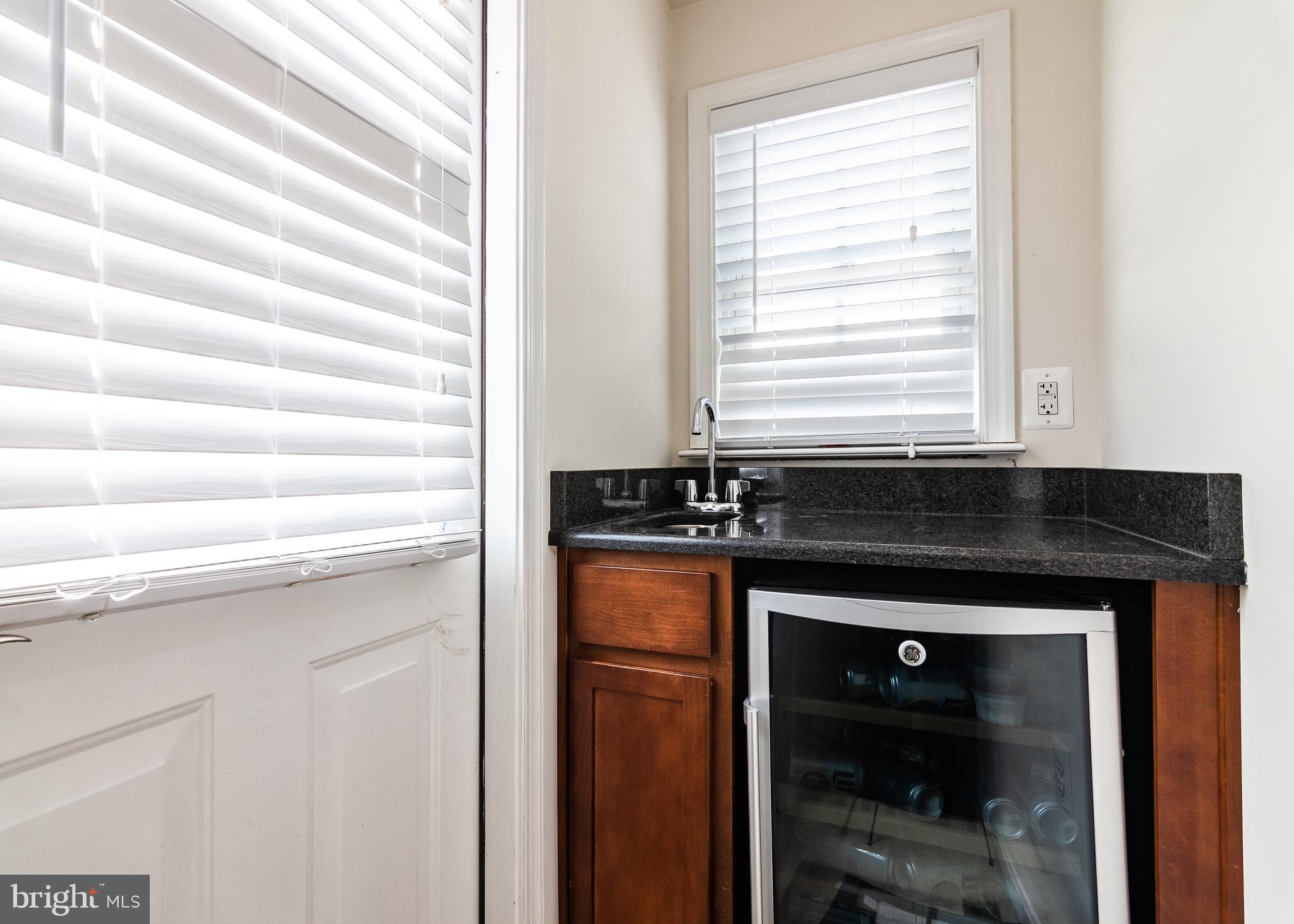 1308 Decatur Street Baltimore, MD 21230 - Photo 16 of 19 Wet Bar