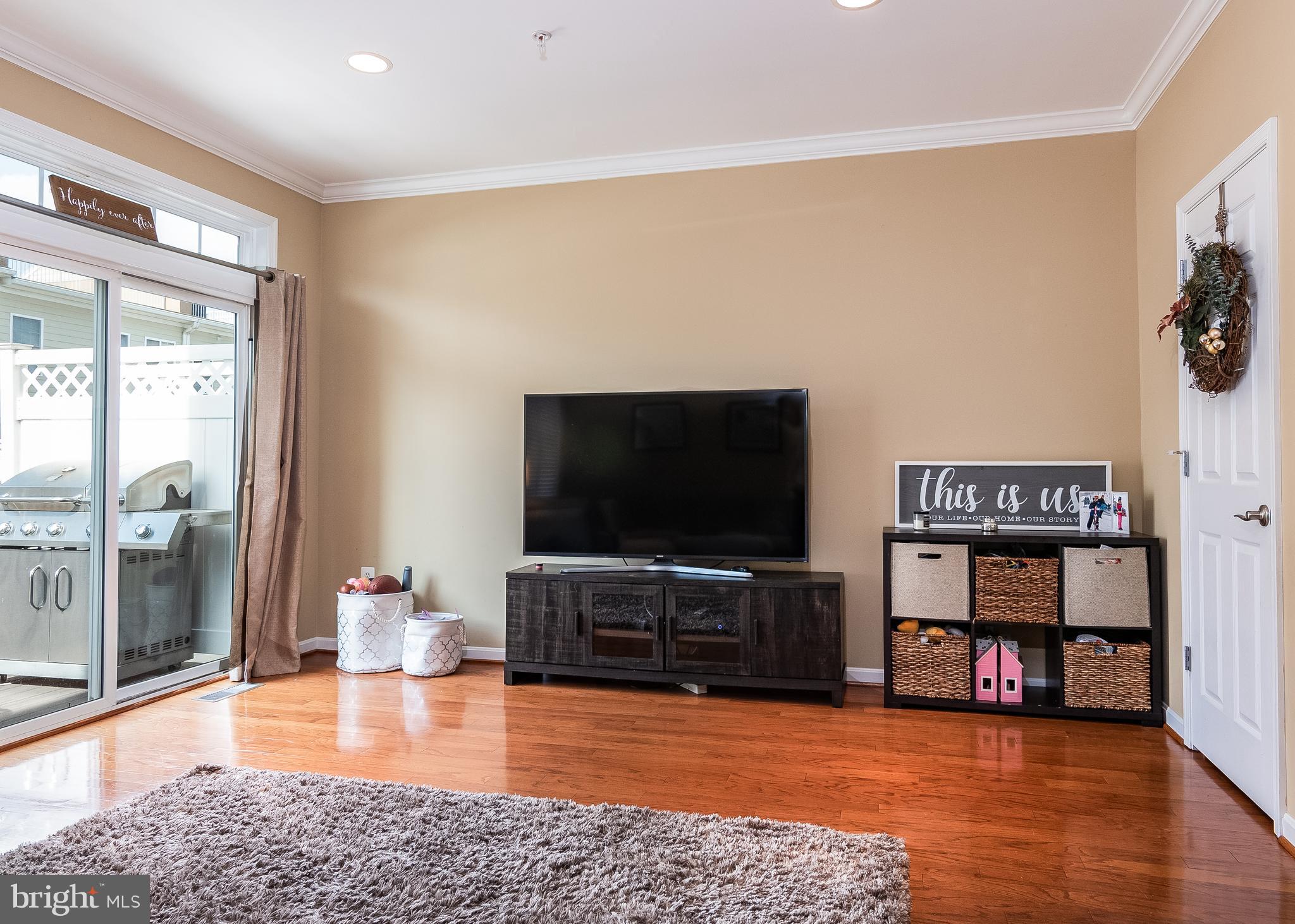 1308 Decatur Street Baltimore, MD 21230 - Photo 3 of 19 Living Room