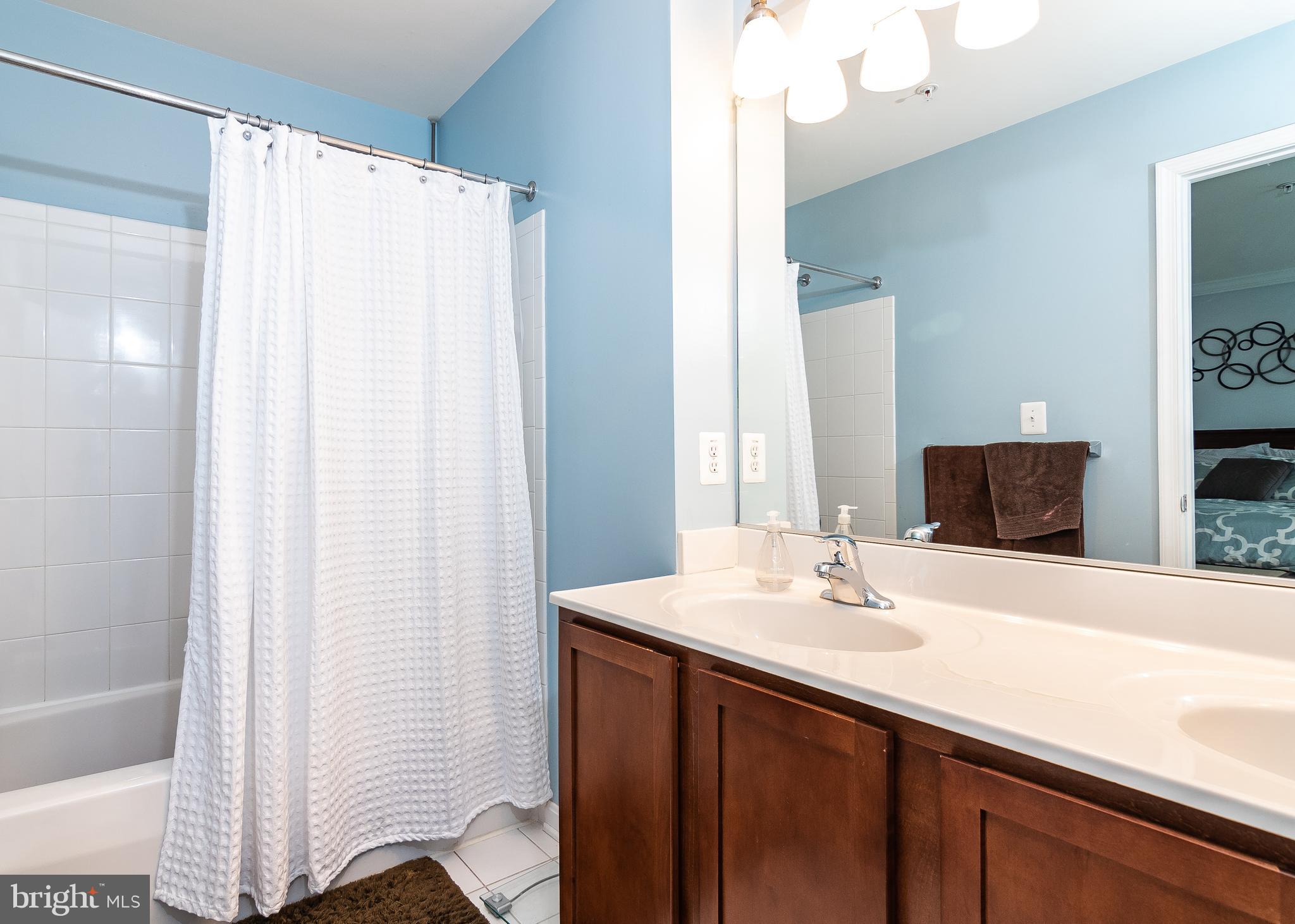 1308 Decatur Street Baltimore, MD 21230 - Photo 9 of 19 Master Bathroom