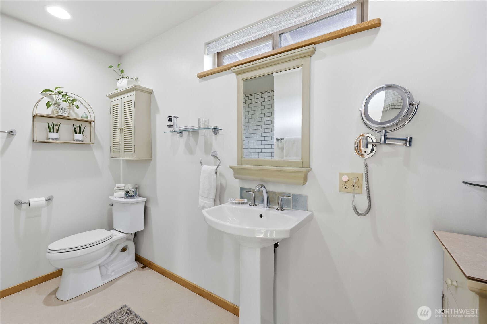 406 Discovery Road Port Townsend, WA 98368 - Photo 28 of 39